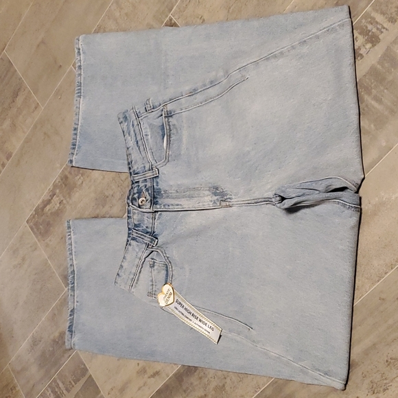 NWT Skinny Fries Super High Rise Wide Leg Light Wash Jeans - Picture 3 of 7